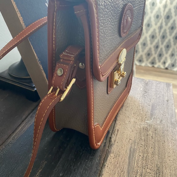 Purse - Picture 2 of 6